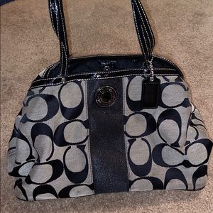 Coach hobo bag authentic f19190
